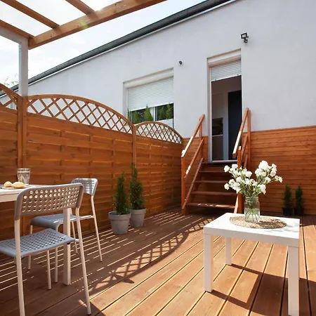 Vandrarhem Rj Chrobrego 79 *