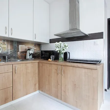 Hostal Rj Chrobrego 79 *