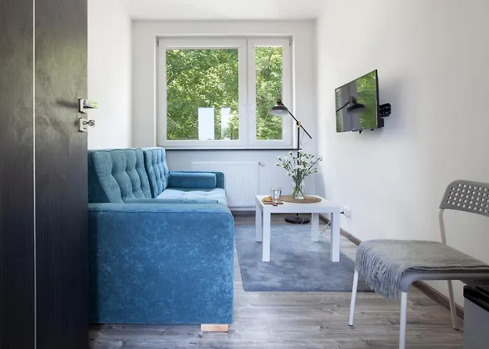 Rj Chrobrego 79 Hostel